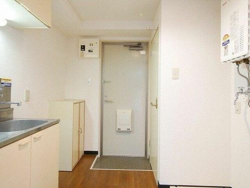 北海道札幌市中央区南七条西12丁目(マンション)の賃貸物件の玄関