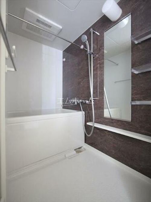 レガーロの風呂