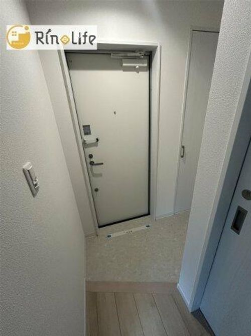 N末広町の玄関