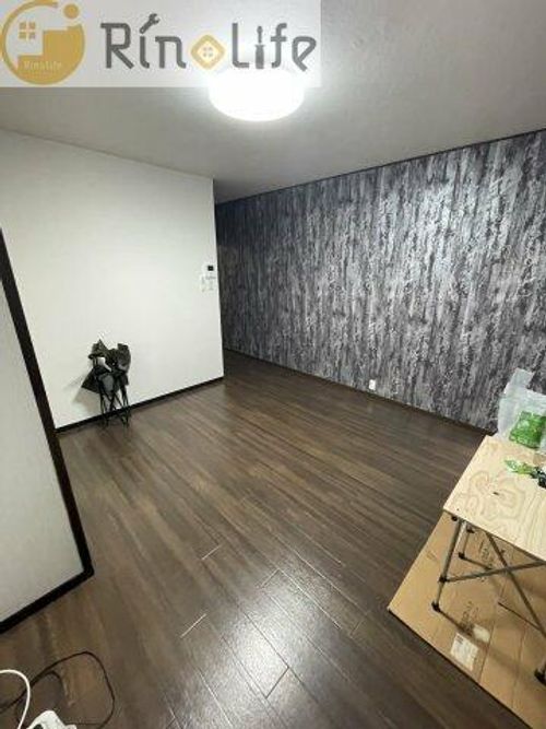 八尾市太田新町アパートの居間