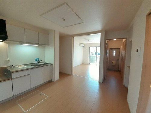大阪府羽曳野市広瀬(アパート)の賃貸物件の居間