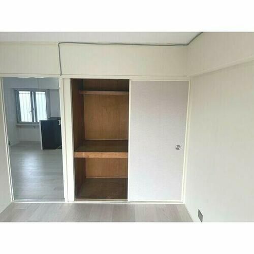 宝第一スカイハイツ506の内装