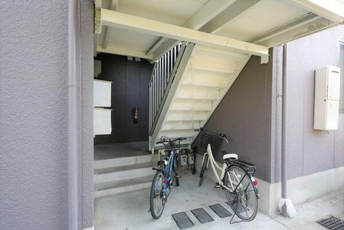 シャインⅠ102の玄関