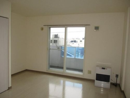 北海道札幌市東区北二十一条東14丁目(マンション)の賃貸物件の居間