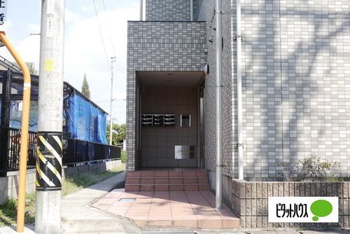 ユベリーアの玄関