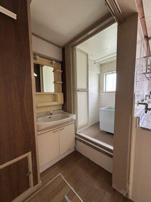 鶴甲コーポ27号館105の内装