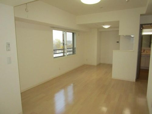 北海道札幌市東区北二十三条東1丁目(マンション)の賃貸物件の居間