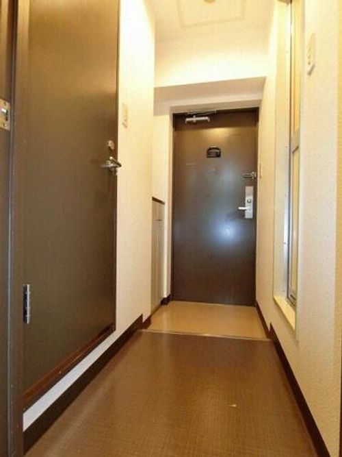 アブニール桑園の玄関
