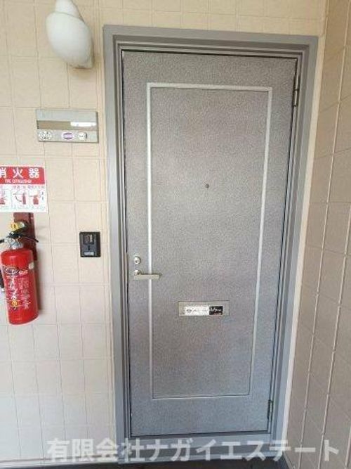 小野市黒川町(グリーンルミナスD棟)201の玄関