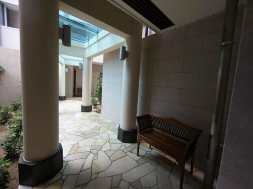 CASTELLOLUSSO(カステロルッソ)の玄関