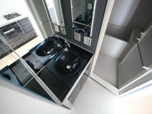 CASTELLOLUSSO(カステロルッソ)の内装