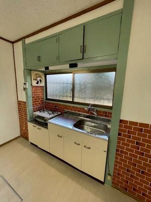 福岡県北九州市小倉南区石田町(一戸建)の賃貸物件のキッチン