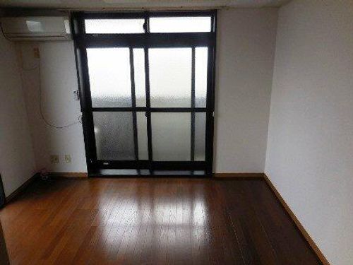 兵庫県尼崎市大島2丁目(マンション)の賃貸物件の居間