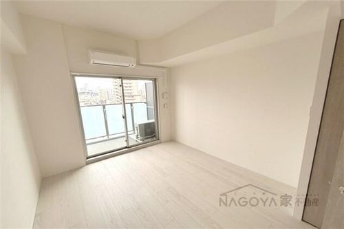 アドバンス名古屋シュテルンの居間