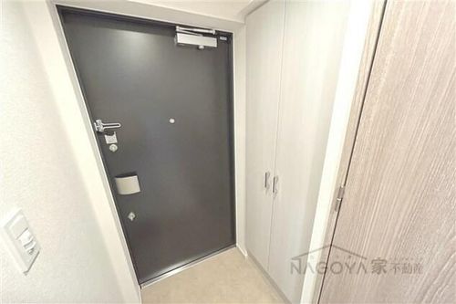 アドバンス名古屋シュテルンの玄関