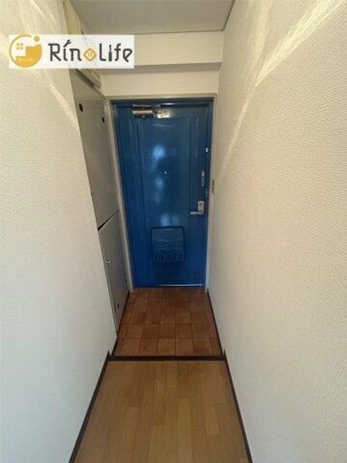 グランドパレス八尾の玄関