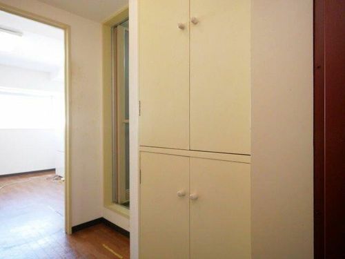 プレサント南8西8の内装