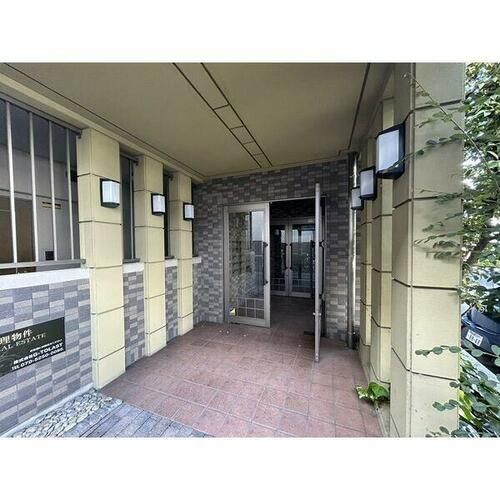 エトワールミツワ402の玄関