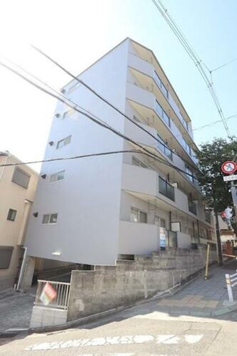 平和台マンションの外観