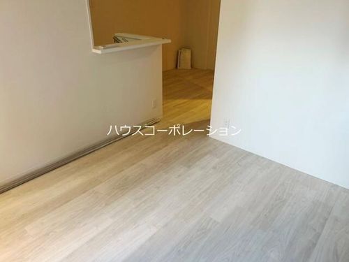 マンション RIKO塚口の居間