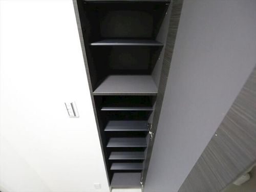 愛知県名古屋市中村区中村町9丁目(マンション)の賃貸物件の玄関