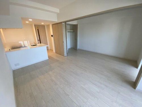 S-RESIDENCE古出来一丁目の居間