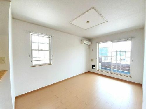 メリディオ葛原Bの居間