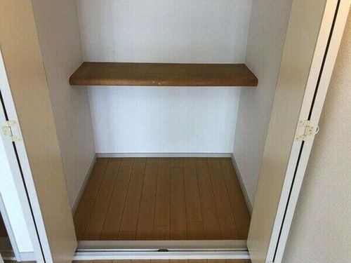 プレジオ本星崎202の内装