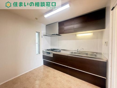 愛知県岡崎市六供町字3丁目(マンション)の賃貸物件のキッチン