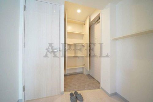 ALZA西本町の玄関