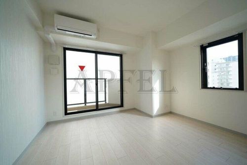 ALZA西本町の居間