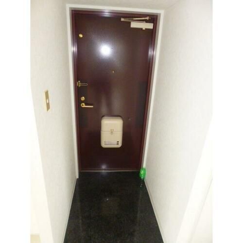 兵庫県神戸市兵庫区荒田町1丁目(マンション)の賃貸物件の玄関