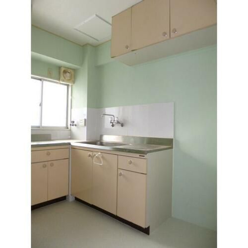 兵庫県神戸市兵庫区上沢通6丁目(マンション)の賃貸物件のキッチン