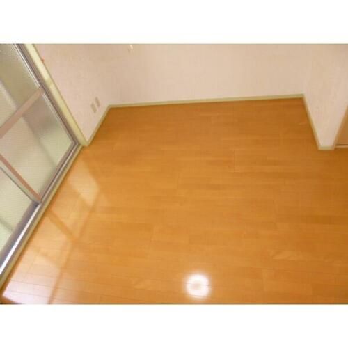 兵庫県神戸市兵庫区上沢通6丁目(マンション)の賃貸物件の居間