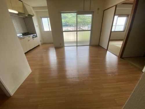 ホープ流星301の居間