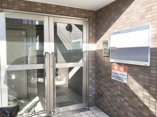 レジデンス司Ⅱ202の玄関