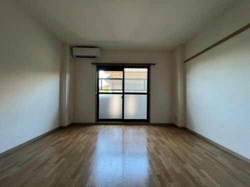 セトル月見山の内装