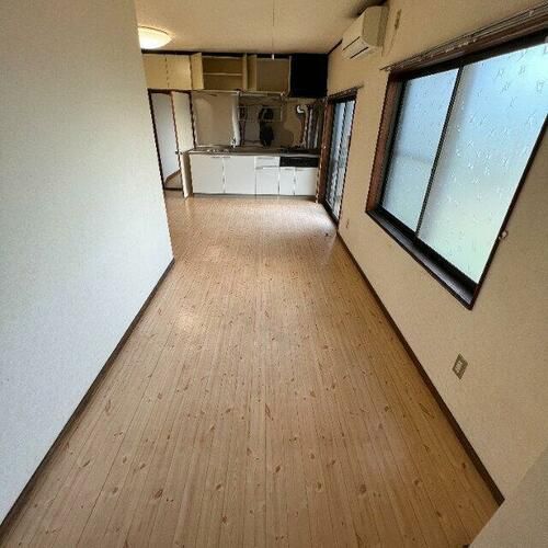 高崎ビル302の居間