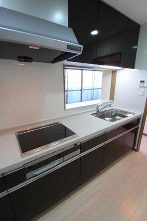 レジデンスジュメーラオアシス203のキッチン
