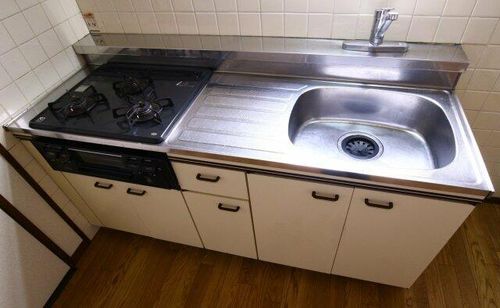 ファーストハウスのキッチン