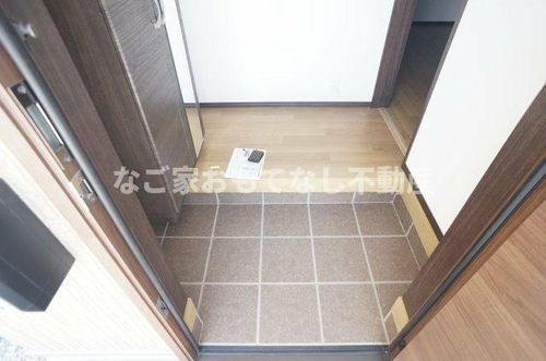 愛知県清須市大嶋1丁目(一戸建)の賃貸物件Aの玄関