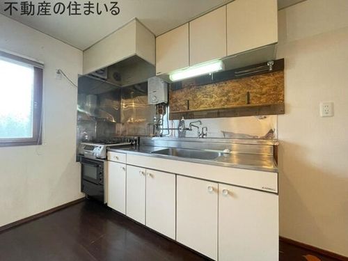 川沿団地E棟のキッチン