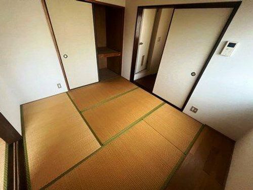 兵庫県尼崎市今福2丁目(アパート)の賃貸物件の居間