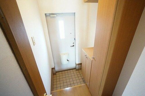 グランシャリオB103の玄関