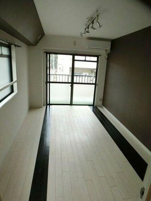 牧の里パークヒルズの居間