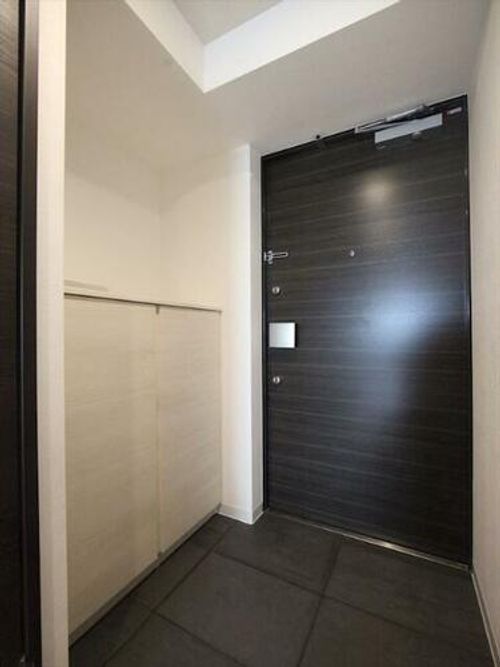 S-RESIDENCE名駅南の玄関