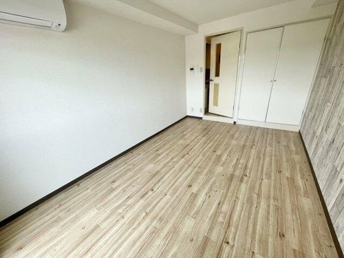 スクエアメゾン阪南の居間