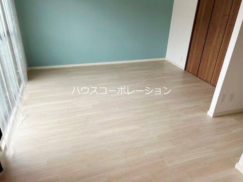 メゾンマツバの居間