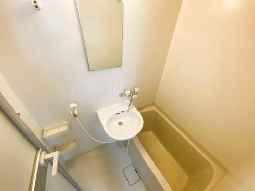 リブハウスハラの風呂