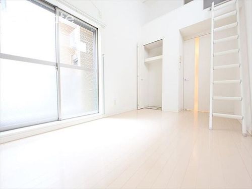 プランタン白金の居間